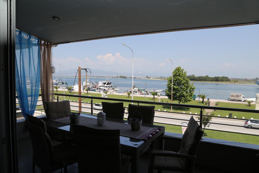 Lakis Luxury Apartment Keramotí Kültér fotó