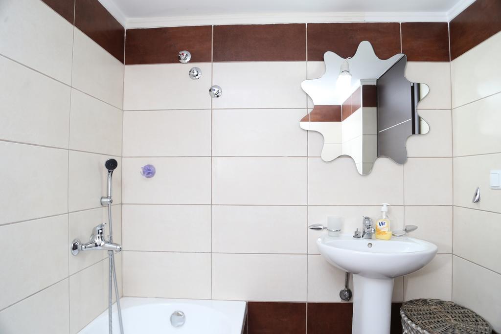 Lakis Luxury Apartment Keramotí Kültér fotó