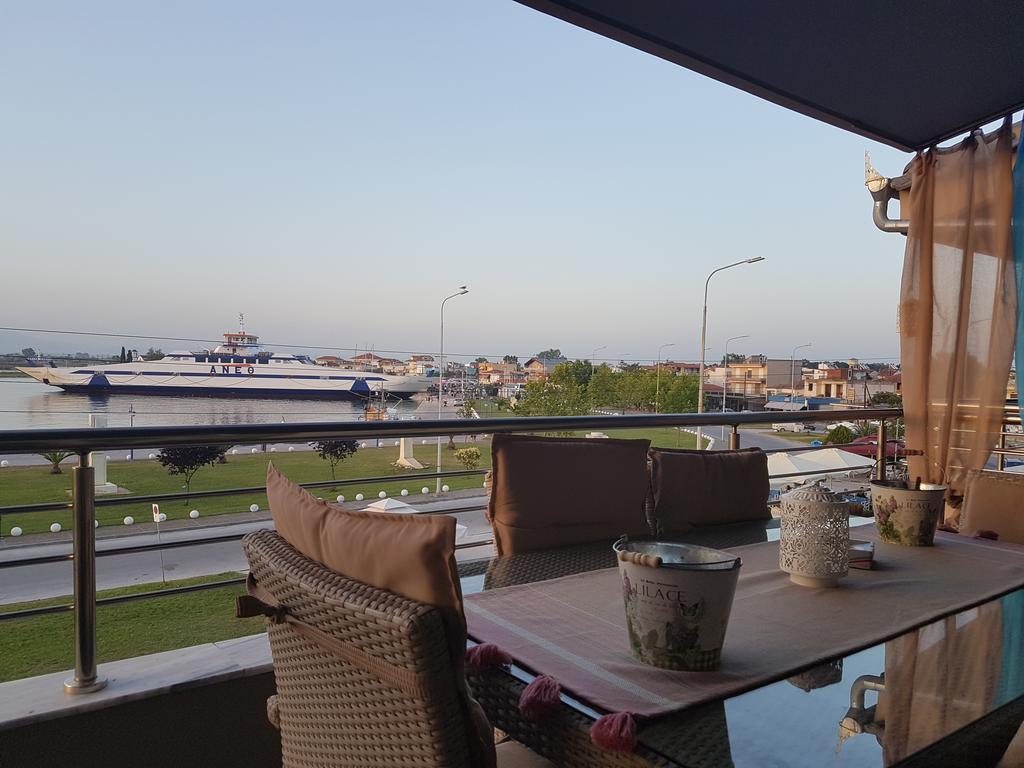 Lakis Luxury Apartment Keramotí Kültér fotó